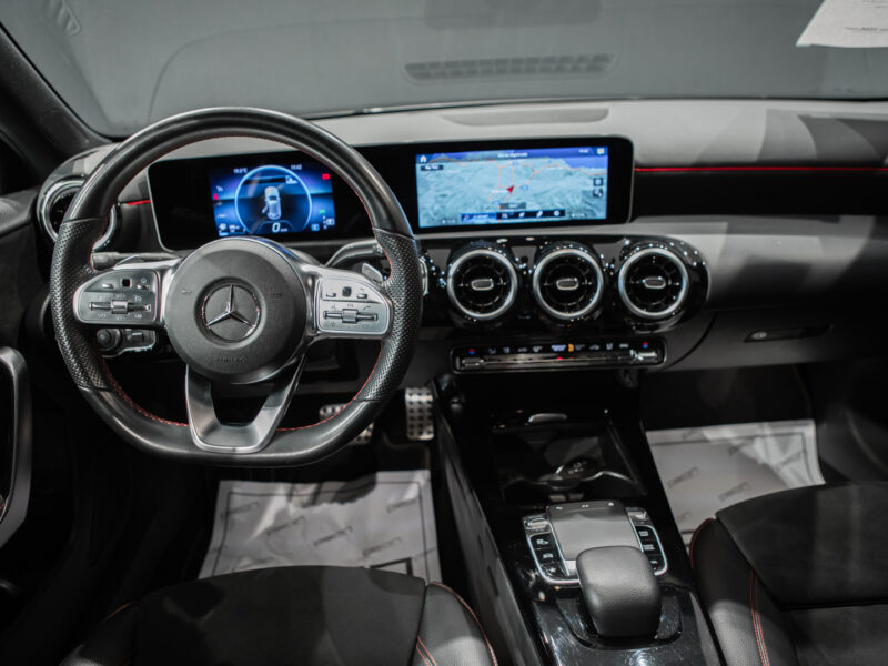 Mercedes-Benz A 180d 7G AMG