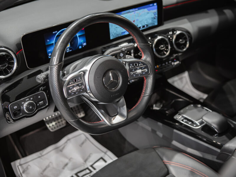 Mercedes-Benz A 180d 7G AMG