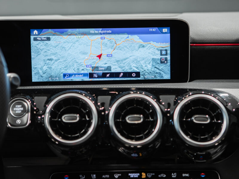Mercedes-Benz A 180d 7G AMG