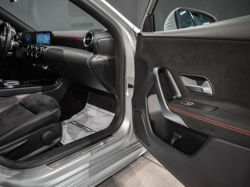 Mercedes-Benz A 180d 7G AMG