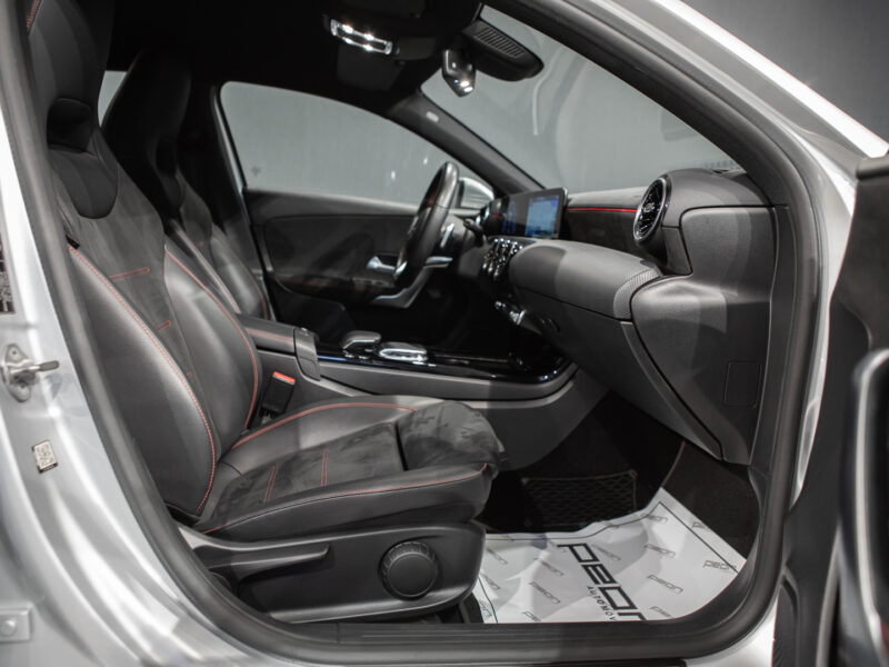 Mercedes-Benz A 180d 7G AMG