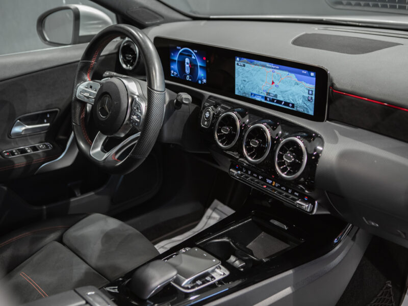 Mercedes-Benz A 180d 7G AMG