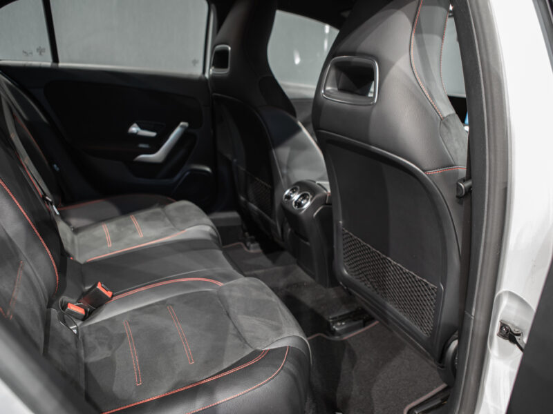 Mercedes-Benz A 180d 7G AMG