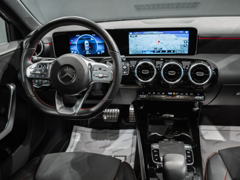 Mercedes-Benz A 180d 7G AMG