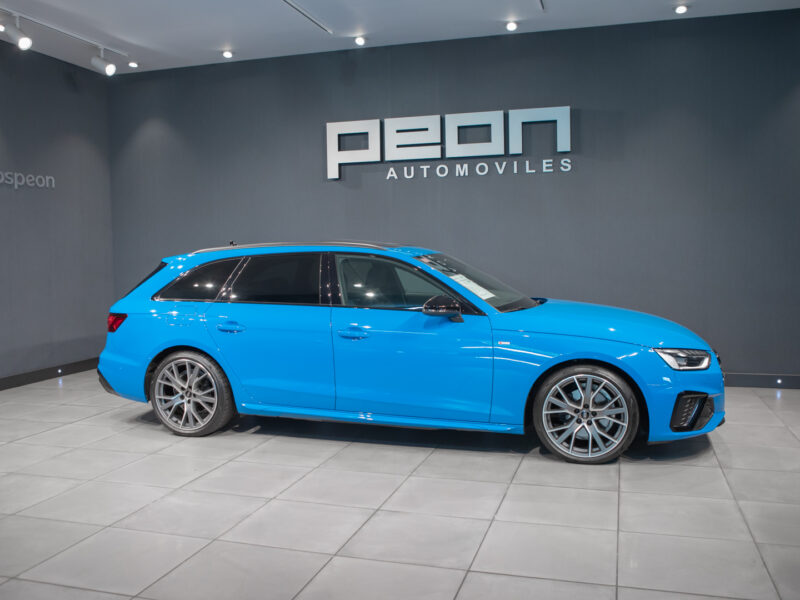 Audi A4 Avant 35 TDI Black Line S-T