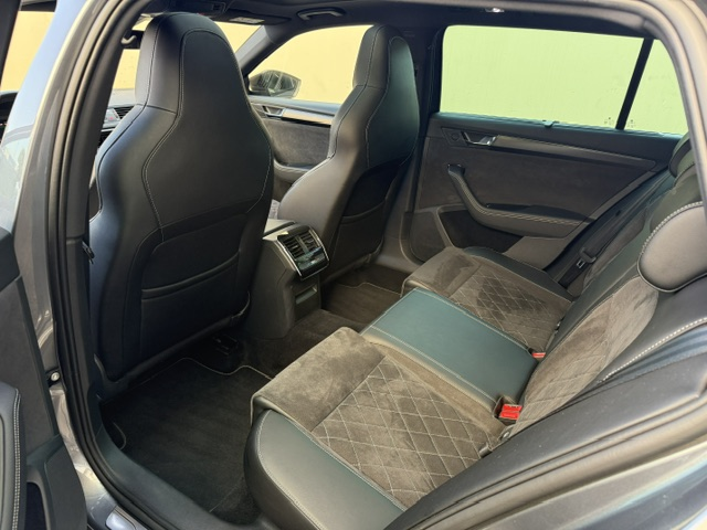 Skoda Superb 2.0 TDI SporLine 200cv