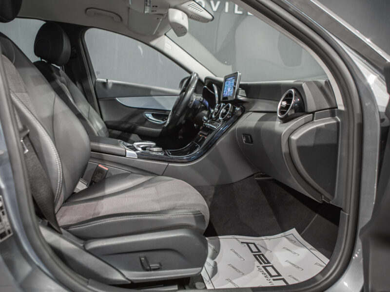 Mercedes-Benz C 220d 9G AMG