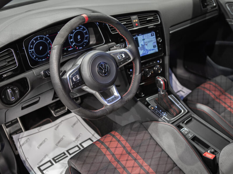 VW Golf 7.5 GTI TCR 5p DSG7