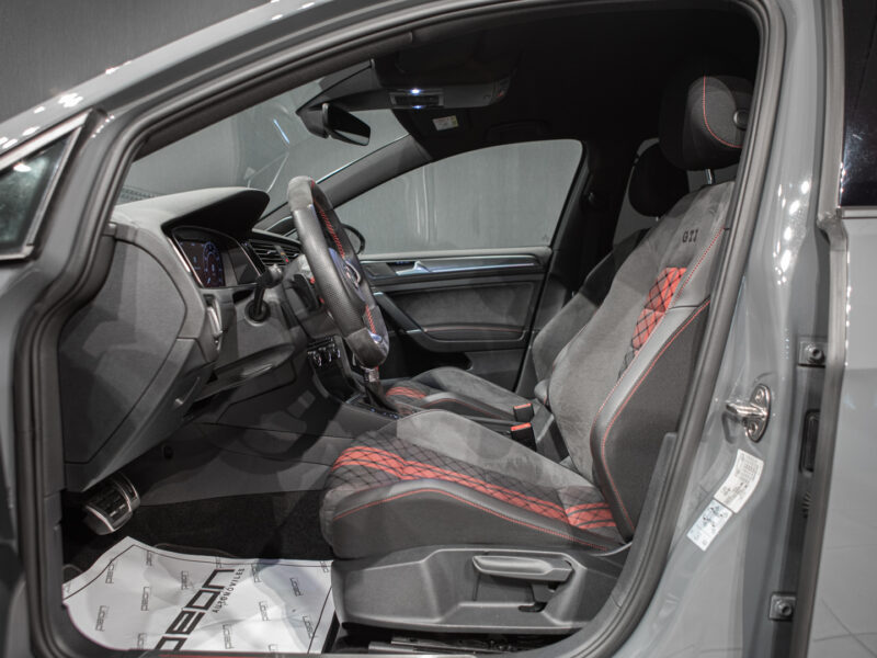 VW Golf 7.5 GTI TCR 5p DSG7