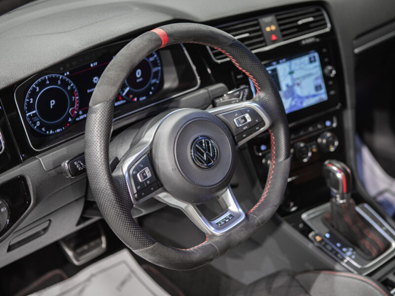 VW Golf 7.5 GTI TCR 5p DSG7