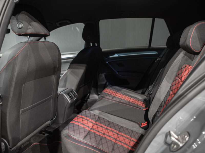 VW Golf 7.5 GTI TCR 5p DSG7