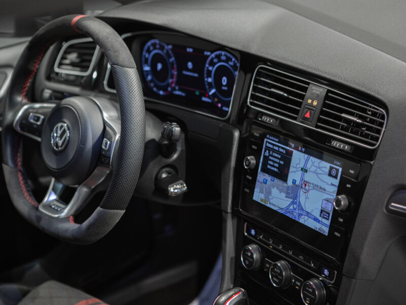 VW Golf 7.5 GTI TCR 5p DSG7