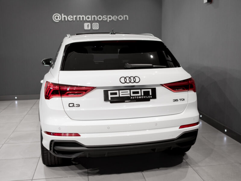 Audi Q3 35 TDI Black Line
