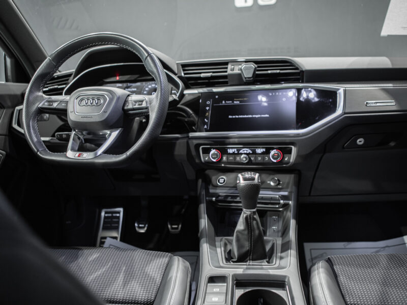 Audi Q3 35 TDI Black Line