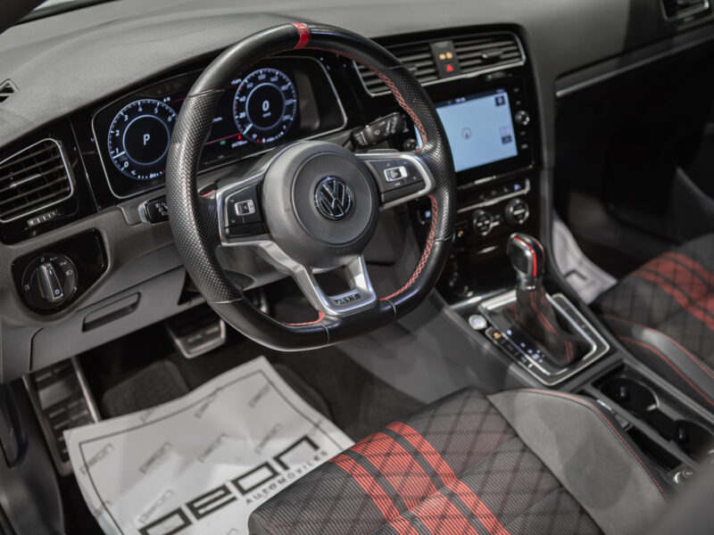 Volkswagen Golf GTI TCR 5p