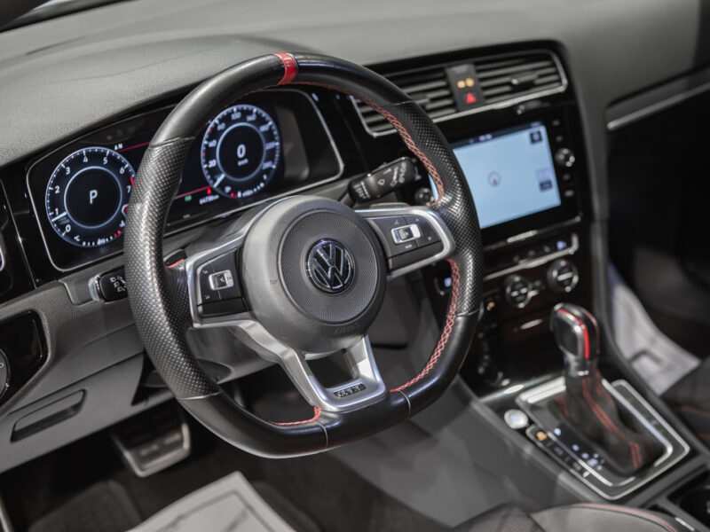 Volkswagen Golf GTI TCR 5p