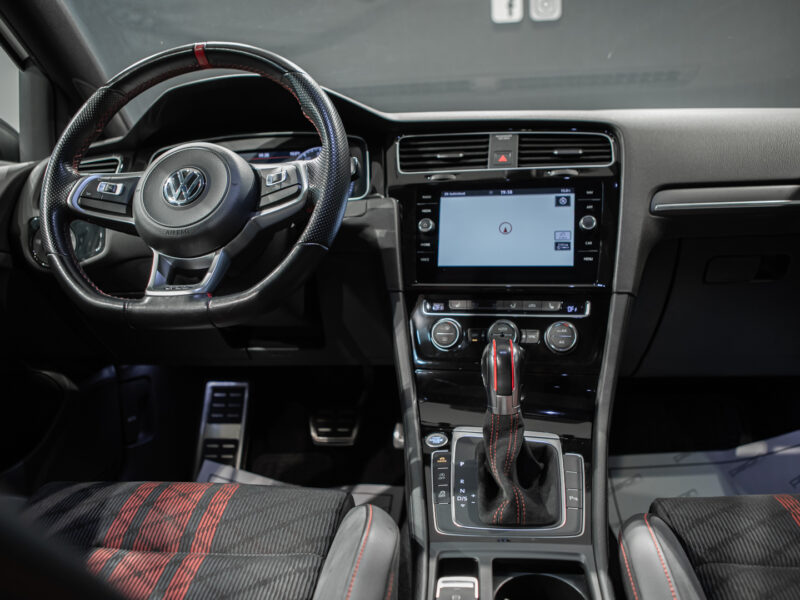Volkswagen Golf GTI TCR 5p