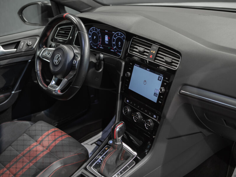 Volkswagen Golf GTI TCR 5p