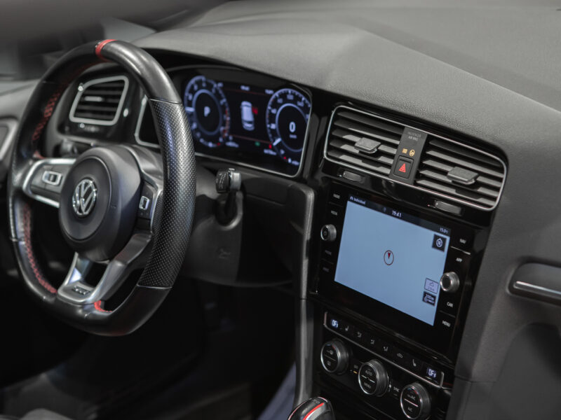 Volkswagen Golf GTI TCR 5p