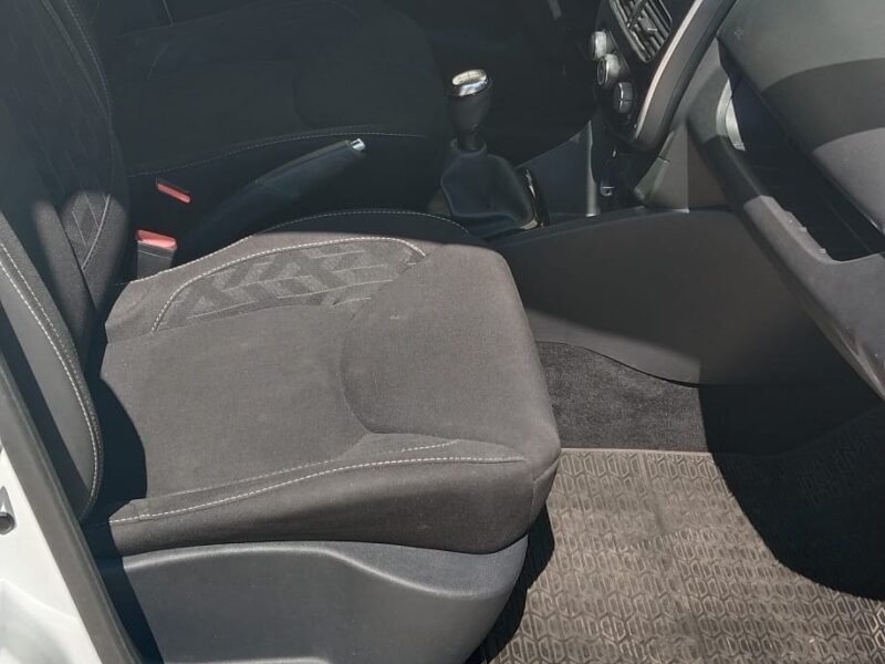 RENAULT Clio Limited dCi 55kW 75CV 18