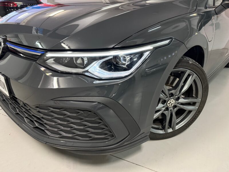 VW Golf GTE MK8