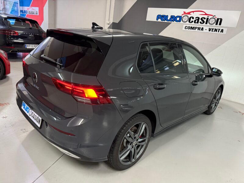 VW Golf GTE MK8