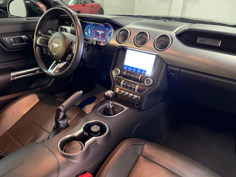 Ford Mustang 5.0 TiVCT V8 Mustang GT Convertible 4