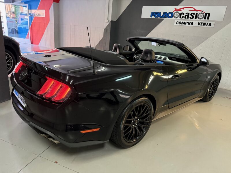Ford Mustang 5.0 TiVCT V8 Mustang GT Convertible 4