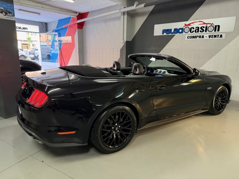 Ford Mustang 5.0 TiVCT V8 Mustang GT Convertible 4