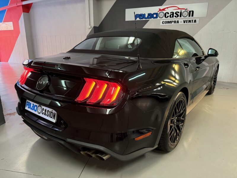 Ford Mustang 5.0 TiVCT V8 Mustang GT Convertible 4
