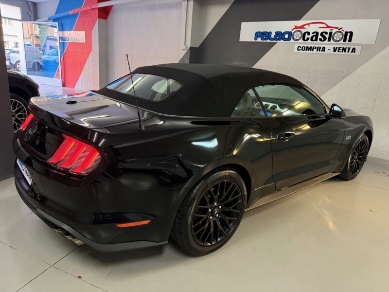 Ford Mustang 5.0 TiVCT V8 Mustang GT Convertible 4