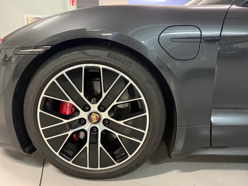 Porsche Taycan 4S