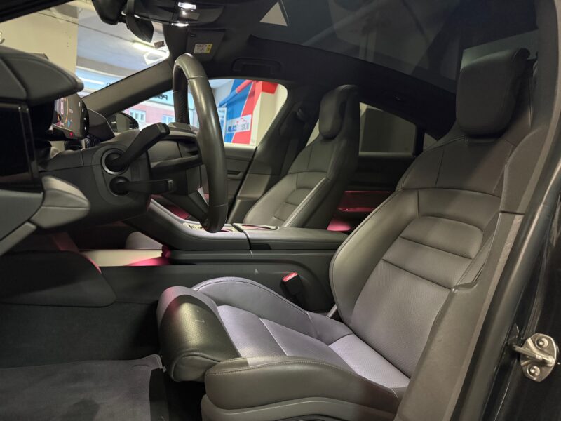 Porsche Taycan 4S