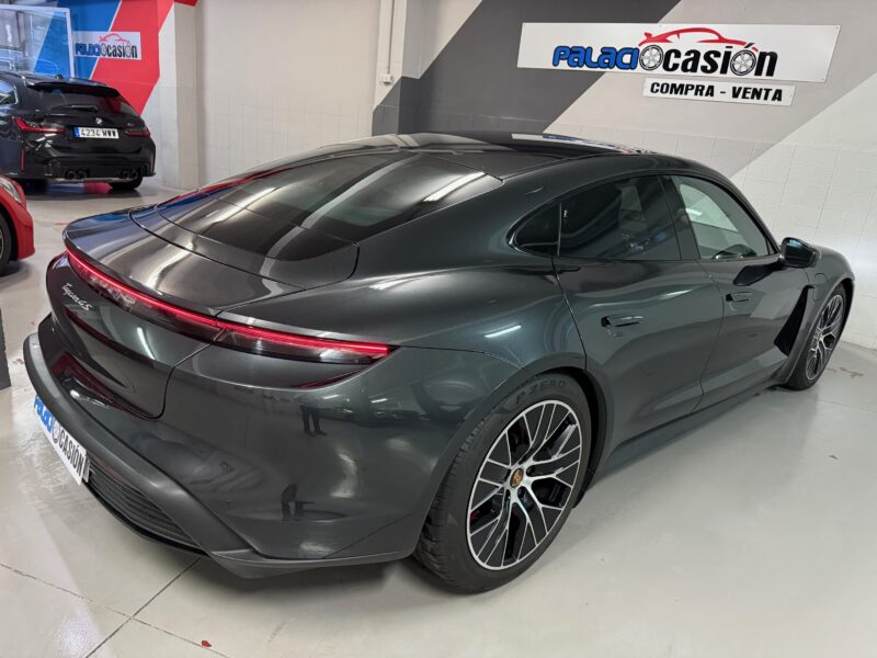 Porsche Taycan 4S