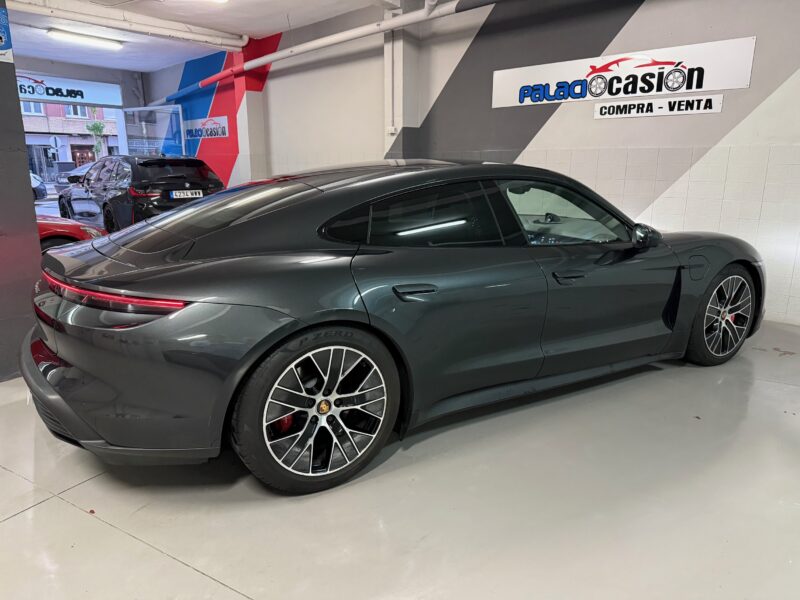 Porsche Taycan 4S