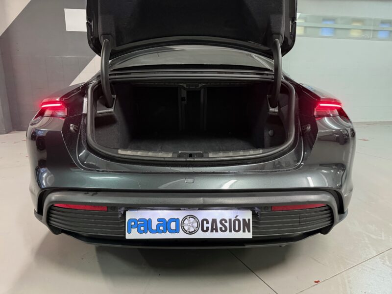 Porsche Taycan 4S