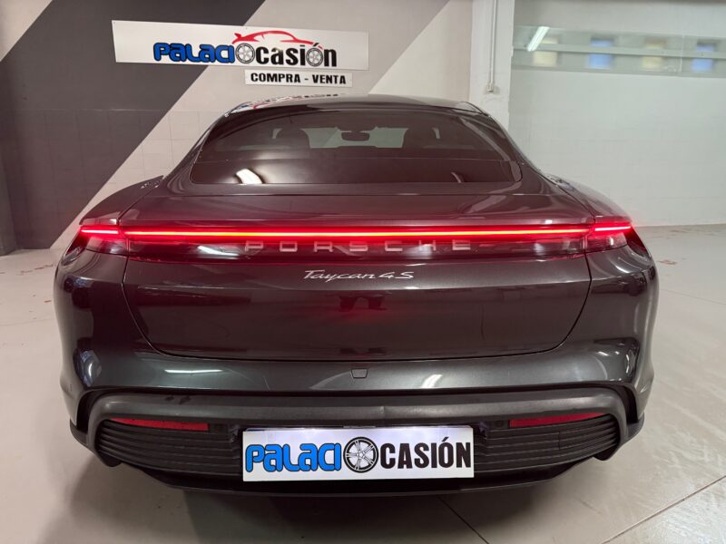 Porsche Taycan 4S