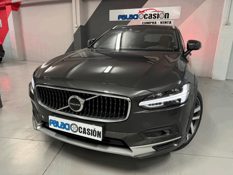 Volvo V90 Cross Country 2.0 B5 D Pro AWD Auto