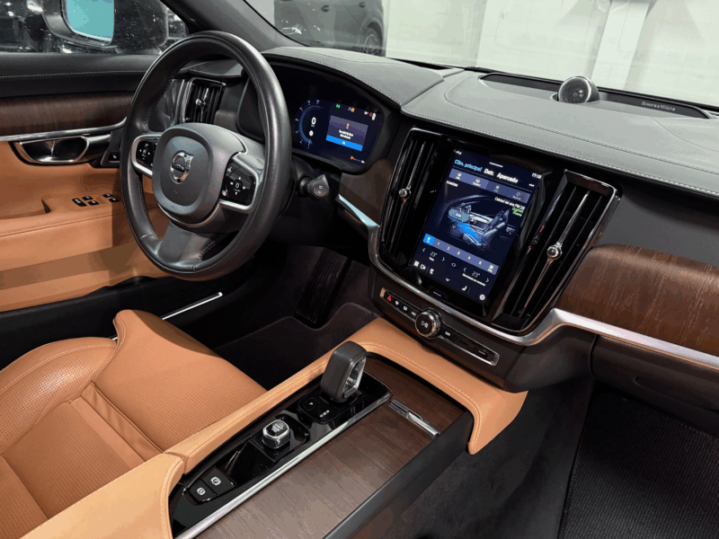 Volvo V90 Cross Country 2.0 B5 D Pro AWD Auto