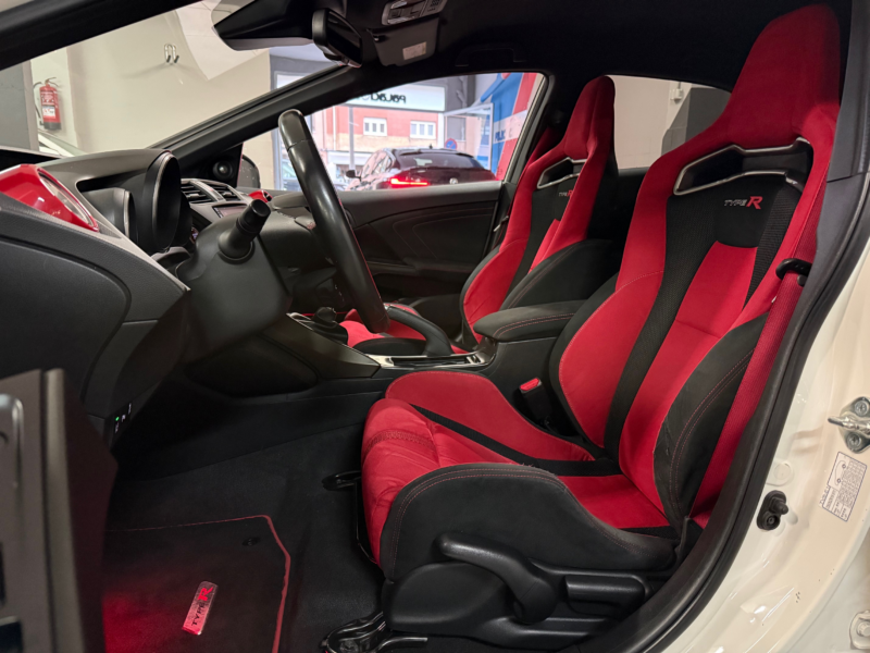 Honda Civic 2.0 VTEC Turbo TypeR – GT