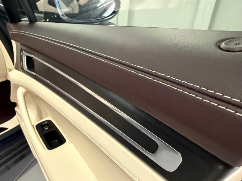 Porsche Panamera 4 EHybrid Platinum Edition Sport 