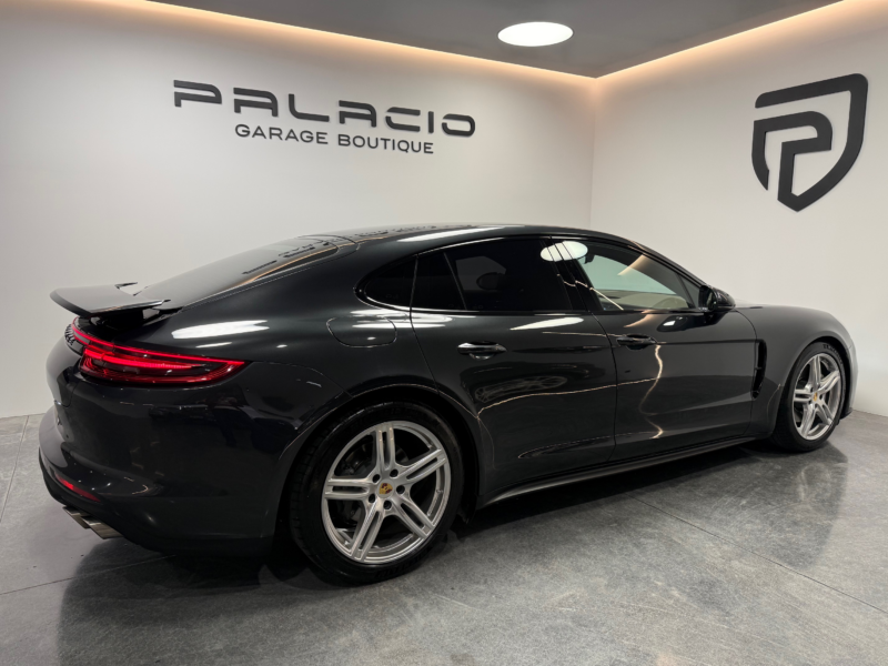 Porsche Panamera 4S