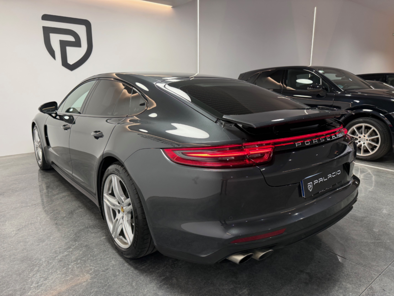 Porsche Panamera 4S