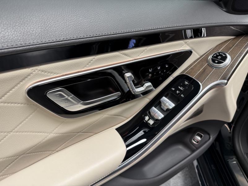 Mercedes-Benz S400d 4MATIC AMG Line