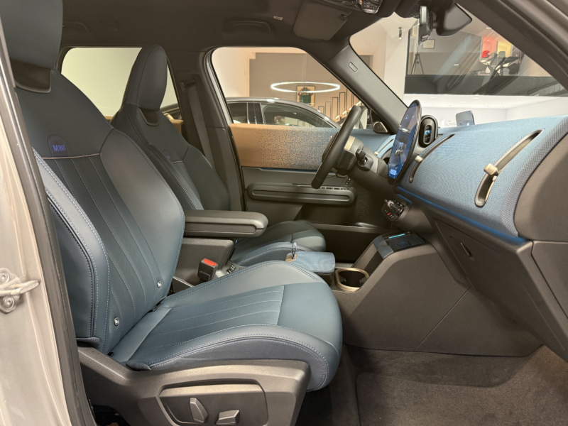 MINI Countryman D