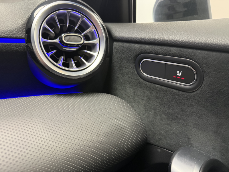 Mercedes A180 AMG Line 7G-DCT