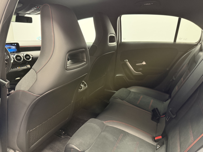Mercedes A180 AMG Line 7G-DCT