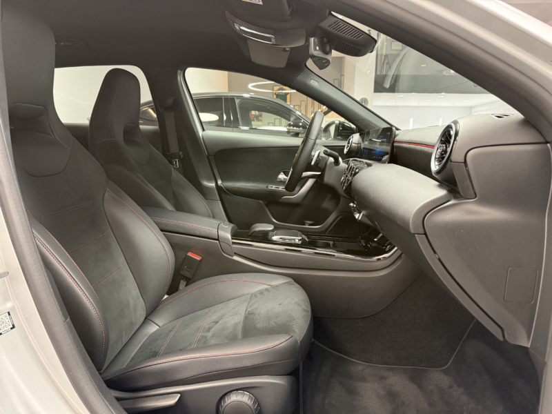 Mercedes A180 AMG Line 7G-DCT