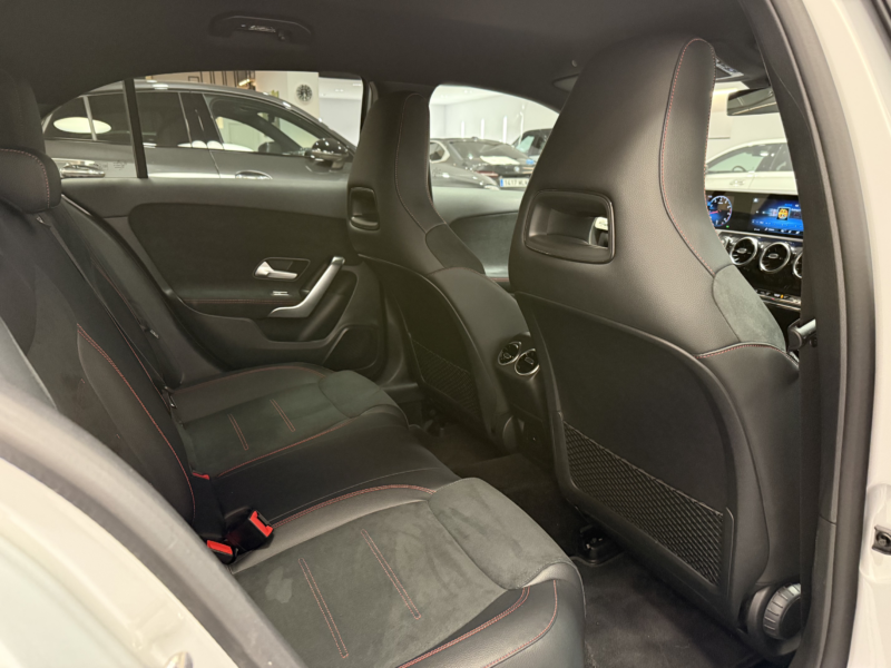 Mercedes A180 AMG Line 7G-DCT