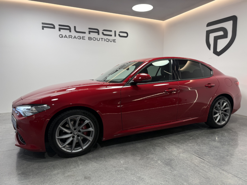 Alfa Romeo Giulia 2.2 JTD Sprint RWD
